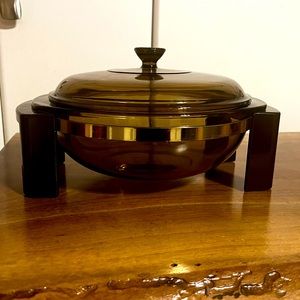 Vintage MCM Pyrex 024 2L Lidded Glass Casserole with Stand